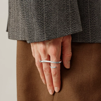 Doppio Forma Sculptural Twin-Finger Ring