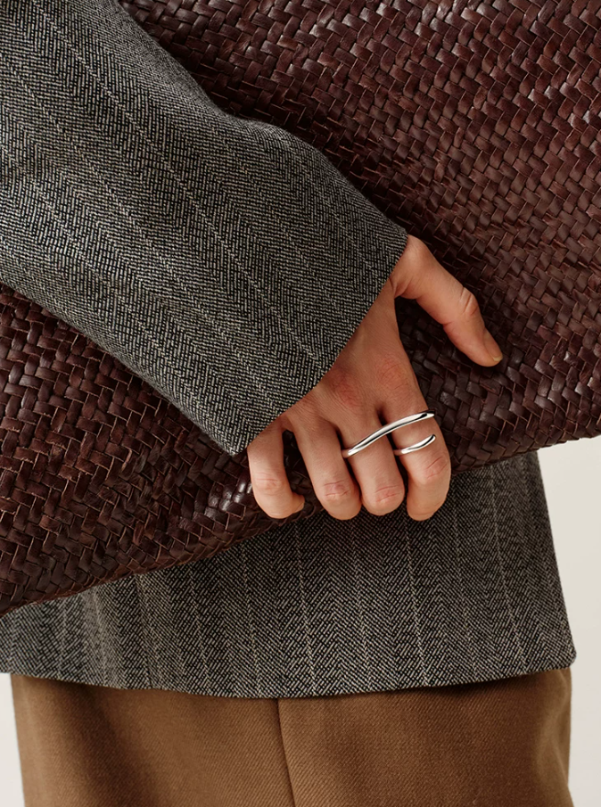 Doppio Forma Sculptural Twin-Finger Ring